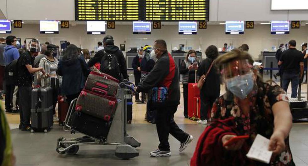 El Ejecutivo adoptó la medida en el marco de la ampliación del estado de emergencia. (Foto: EFE/ Paolo Aguilar)