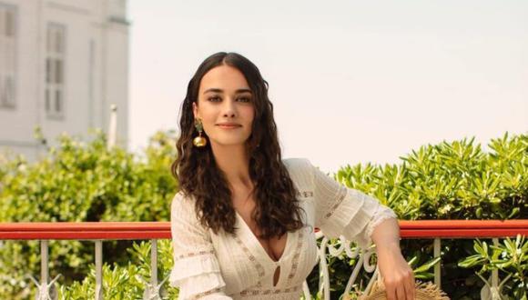 Actriz Hande Soral participó de la telenovela "Tierra amarga" y actualmente se encuentra embarazada (Foto: Medyapım / MF Yapım)