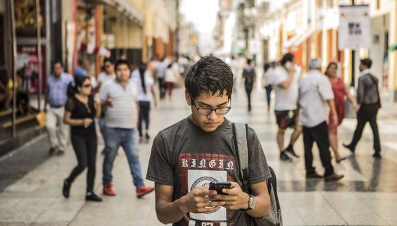 Hacia 2020, el 84% de peruanos tiene acceso a un smartphone. (Foto: GEC)