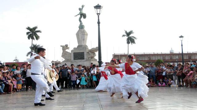 Trujillo: grupos danzan marinera por damnificados por lluvias - 1