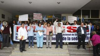 Trabajadores de Hospital del Niño acatarán paro el martes 18