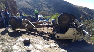 Apurímac: caída de un camión a un abismo deja dos muertos en Aymaraes 