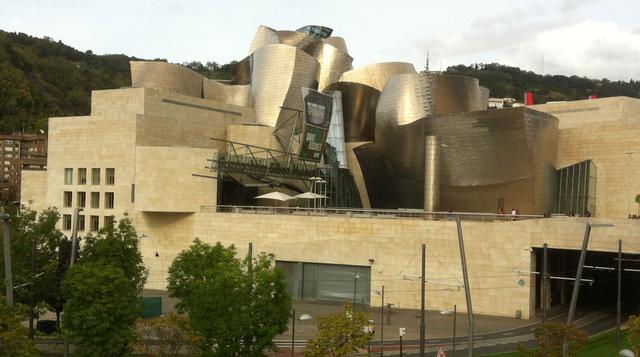 Conoce el espectacular Museo Guggenheim de Bilbao - 4