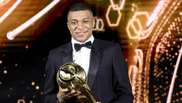 Kylian Mbappé was awarded as the best player of 2021 at the Globe Soccer Awards.  (Photo: AFP)