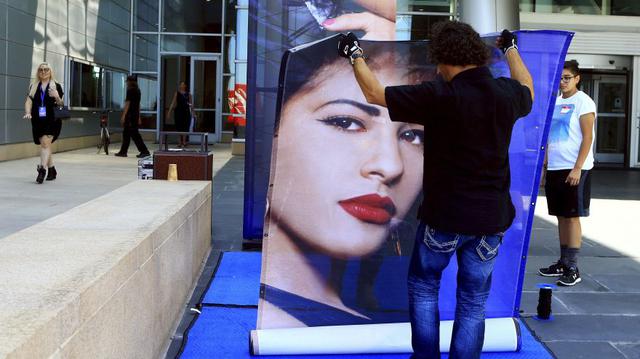 Selena Quintanilla fue asesinada el 31 de marzo en manos de Yolanda Saldívar, la presidenta de su club de fans.(Foto: Agencia)
