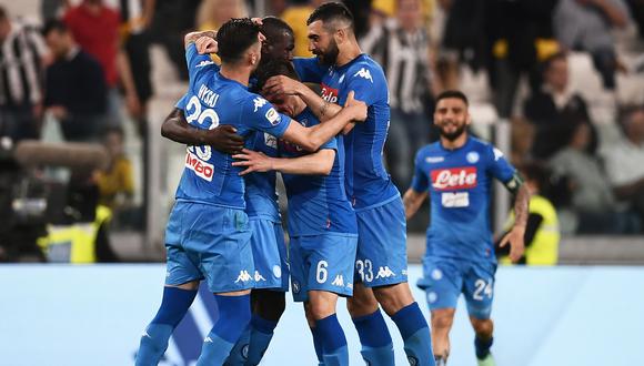 Napolí venció 1-0 a la Juventus en su visita a Turín y quedó a 1 punto de alcanzarlo en el primer lugar de la Serie ‘A’ (Foto: AFP)