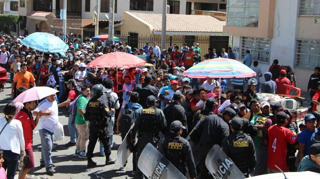 Arequipa: así se vivió el terrible día de venta de entradas - 6