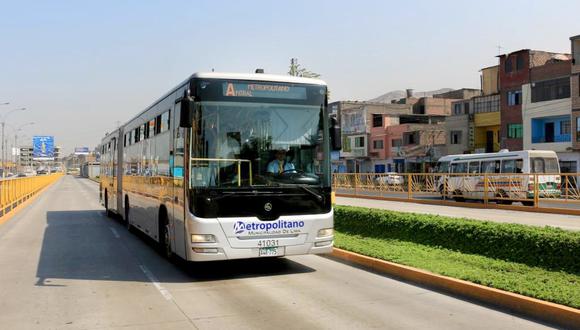 Operadores del Metropolitano y COFIDE, Banco de Desarrollo del Perú, llegaron a un acuerdo en iniciar el pago de los créditos otorgados hace casi 9 años. (Foto: Municipalidad de Lima)