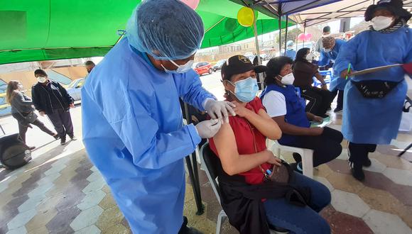 La vacunación contra el coronavirus sigue avanzando a nivel nacional. Foto: Minsa