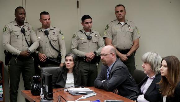 Los Turpin se declararon no culpables en el tribunal de Riverside, California, ante el que comparecieron este jueves. (Foto: Reuters)