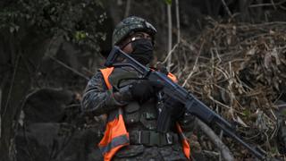 Grupo armado ataca a unas 40 familias indígenas en Guatemala y quema sus casas