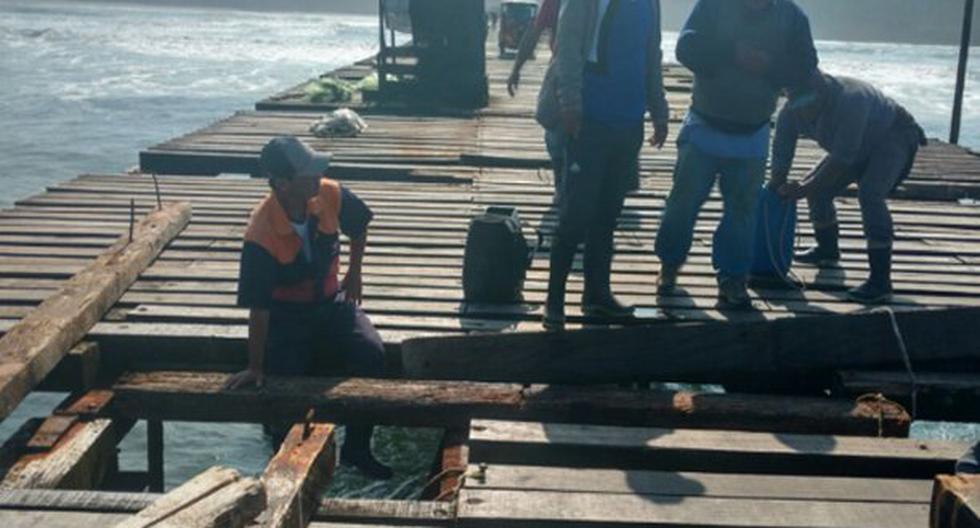 Fuertes oleajes en Lambayeque causaron daños en la estructura del antiguo muelle de Puerto Eten. (Foto: Andina)