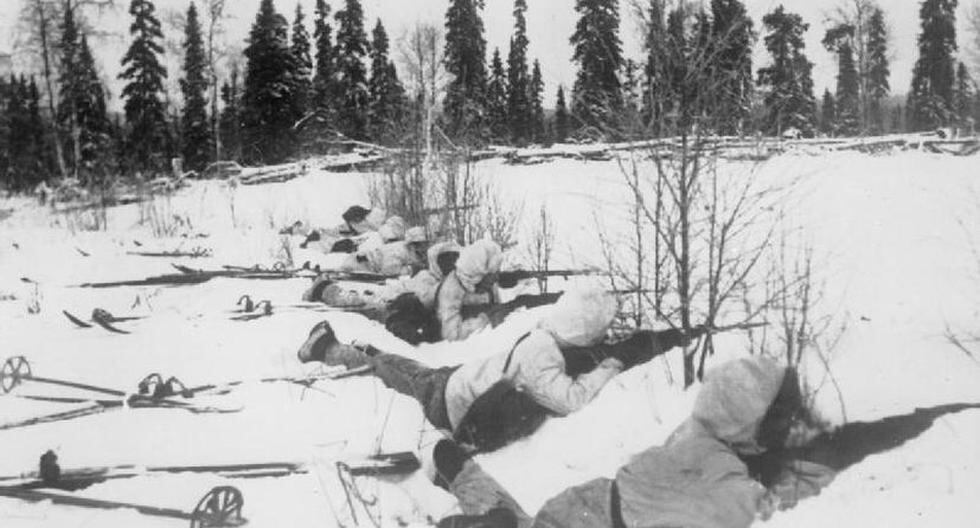 Guerra de Invierno, el otro gran conflicto durante la Segunda Guerra Mundial. En la imagen, tropas finlandesas esperan a (Foto: 