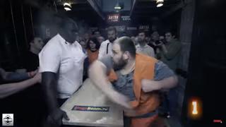 Youtube: Increíble combate de cachetadas entre el campeón mundial y un brasileño de 200 kilos [FOTOS Y VIDEO]