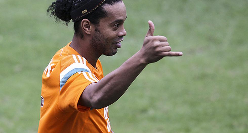Ronaldinho Gaucho quiere una nueva reacción en Facebook (Foto: EFE)