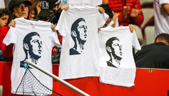 Niza homenajeó a Emiliano Sala: minuto de aplausos para el argentino durante un partido de la Ligue One
