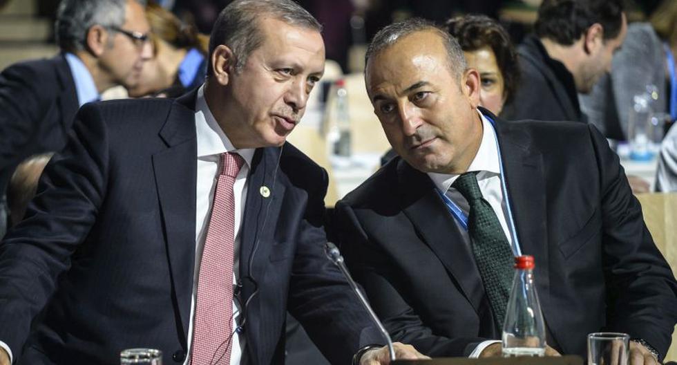 Erdogan y Cavusoglu. (Foto: EFE)