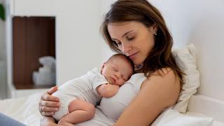 Las madres transfieren anticuerpos contra el COVID-19 a sus bebés a través de la leche materna