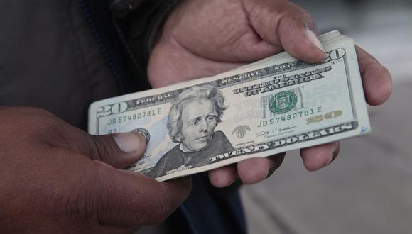 Precio del dólar en México opera al alza. (Foto: GEC)