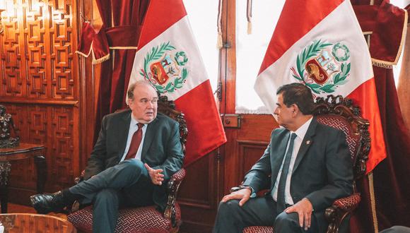 Virtual alcalde de Lima, Rafael López Aliaga, acudió al Congreso para reunirse con José Williams Zapata