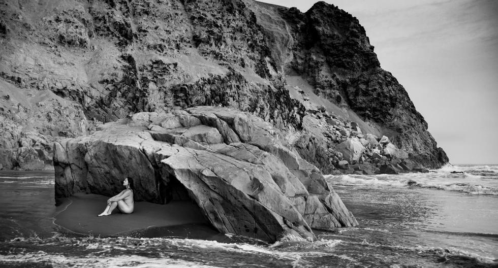 Desde hace 20 años la playa Puerto Bonito recibe bañistas que practican el nudismo y el contacto con la naturaleza.