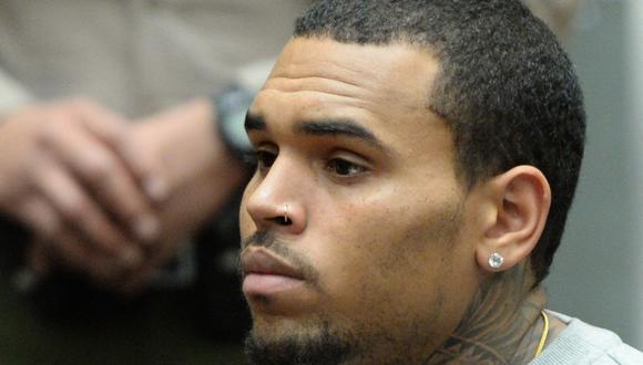 Chris Brown volvió a protagonizar un hecho de violencia. (Foto: ROBYN BECK / POOL / AFP)