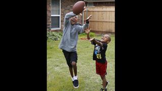 Obama pide investigar lesiones en deportes infantiles