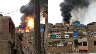 San Juan de Lurigancho: incendio en vivienda se registra a la altura del paradero La Unión | VIDEO