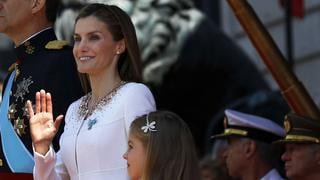 Letizia, discreción y elegancia en la proclamación de Felipe VI