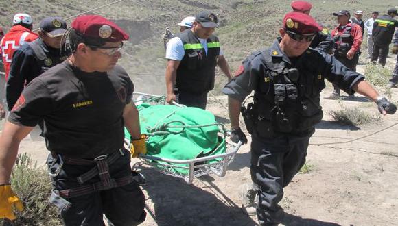 Ambulancia cayó a abismo: hay 4 muertos y 3 heridos
