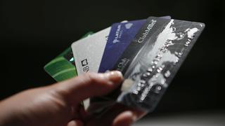 ¿Qué puede suceder si tengo varias tarjetas de crédito sin usar?