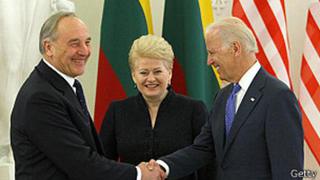 Joe Biden: Rusia se arriesga a aislamiento político y económico
