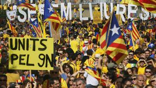 Miles marchan por la independencia de Cataluña