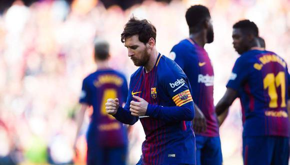 Lionel Messi no se resistió ante la ovación del público del Barcelona y mostró que tiene ritmo. Así fue su extraño y divertido baile en el campo de juego. (Foto: Mundo Deportivo)