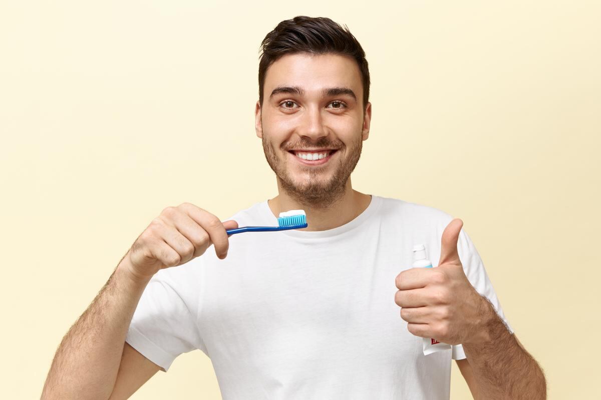 Consejos para cuidar tu cepillo de dientes y prevenir la aparición