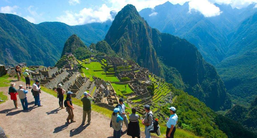 La prestigiosa publicación National Geographic vuelve a referirse a la ciudadela inca como una de las maravillas que invitan a viajar y que vale la pena conocer. (Foto: Andina)