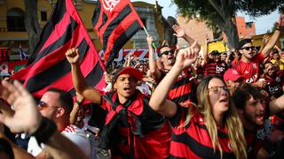 Final de Copa Libertadores 2019: fanáticos invadieron Larcomar y el parque Kennedy | VIDEOS