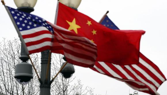 EE.UU. prohibió a las compañías estadounidenses de capital riesgo invertir en tres sectores clave de la economía china: semiconductores, computación cuántica e inteligencia artificial, informaron altos funcionarios estadounidenses. (Foto: AFP)