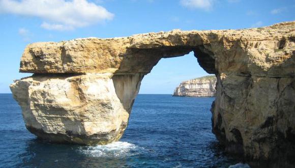 La icónica Ventana Azul de Malta se derrumba por fuerte oleaje