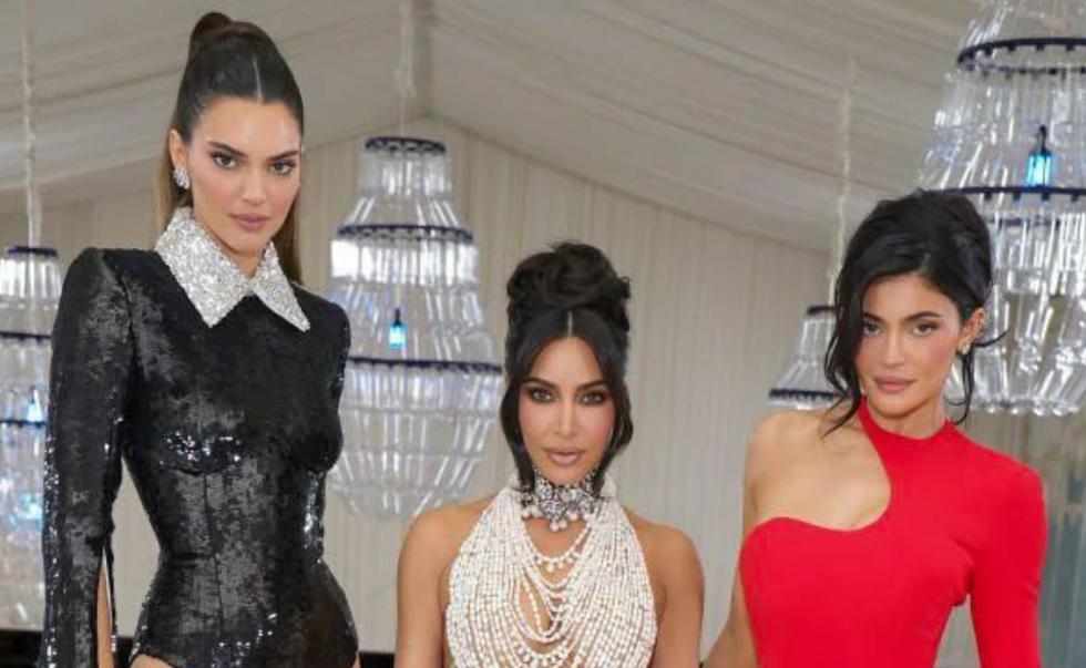 Aunque no toda la familia Kardashian Jenner estuvo presente, Kim, Kendall y Kylie acudieron a la Met Gala con looks fieles a su propio estilo.
(Foto: IG @kyliecacts)
