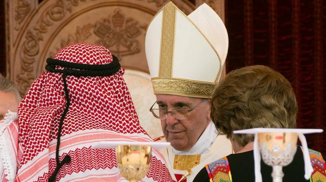 Papa Francisco se dio un baño de masas en Medio Oriente - 2