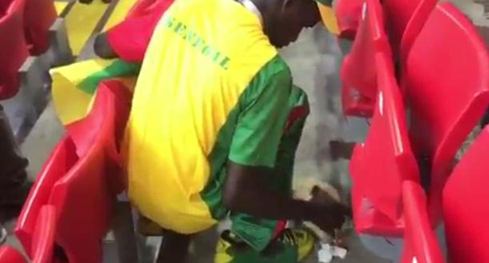 Senegal venció este martes a Polonia. Los hinchas africanos pararon un rato la celebración para dejar todo limpio. (Video: TyC Sports)