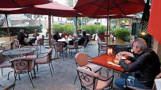 Gobierno habilita que restaurantes y establecimientos culturales usen terrazas y espacios públicos