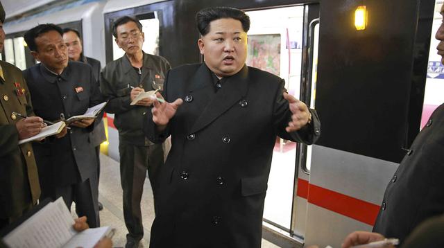 ¿Por qué estos hombres anotan cada palabra de Kim Jong-un? - 10