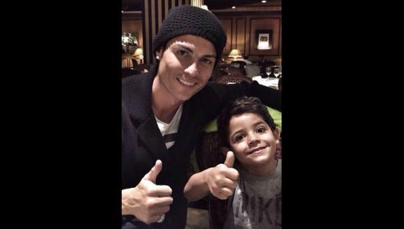 Facebook: Cristiano Ronaldo comparte foto con su pequeño hijo