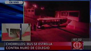 Chorrillos: bus chocó contra colegio y derrumbó una pared