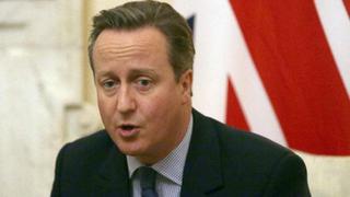David Cameron y una nueva víctima de sus recortes: Su madre