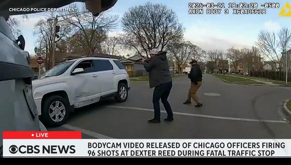 Imágenes de cámaras corporales de los policías involucrados en la muerte de Dexter Reed, de 26 años, quien recibió múltiples balazos por parte de los uniformados en una parada de tráfico.(Foto: Captura de video CBS).