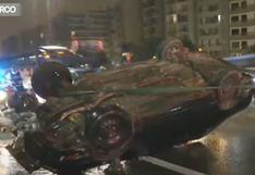 Surco: vehículo se despista, da vueltas de campana y deja a una persona herida | VIDEO