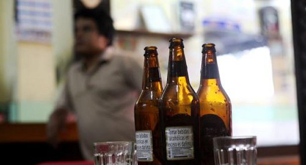 El consumo intenso de alcohol en los jóvenes ocasiona graves problemas en el cerebro a corto y largo plazo, advirtió hoy Milton Rojas, psicólogo del Cedro. (Foto: Andina)